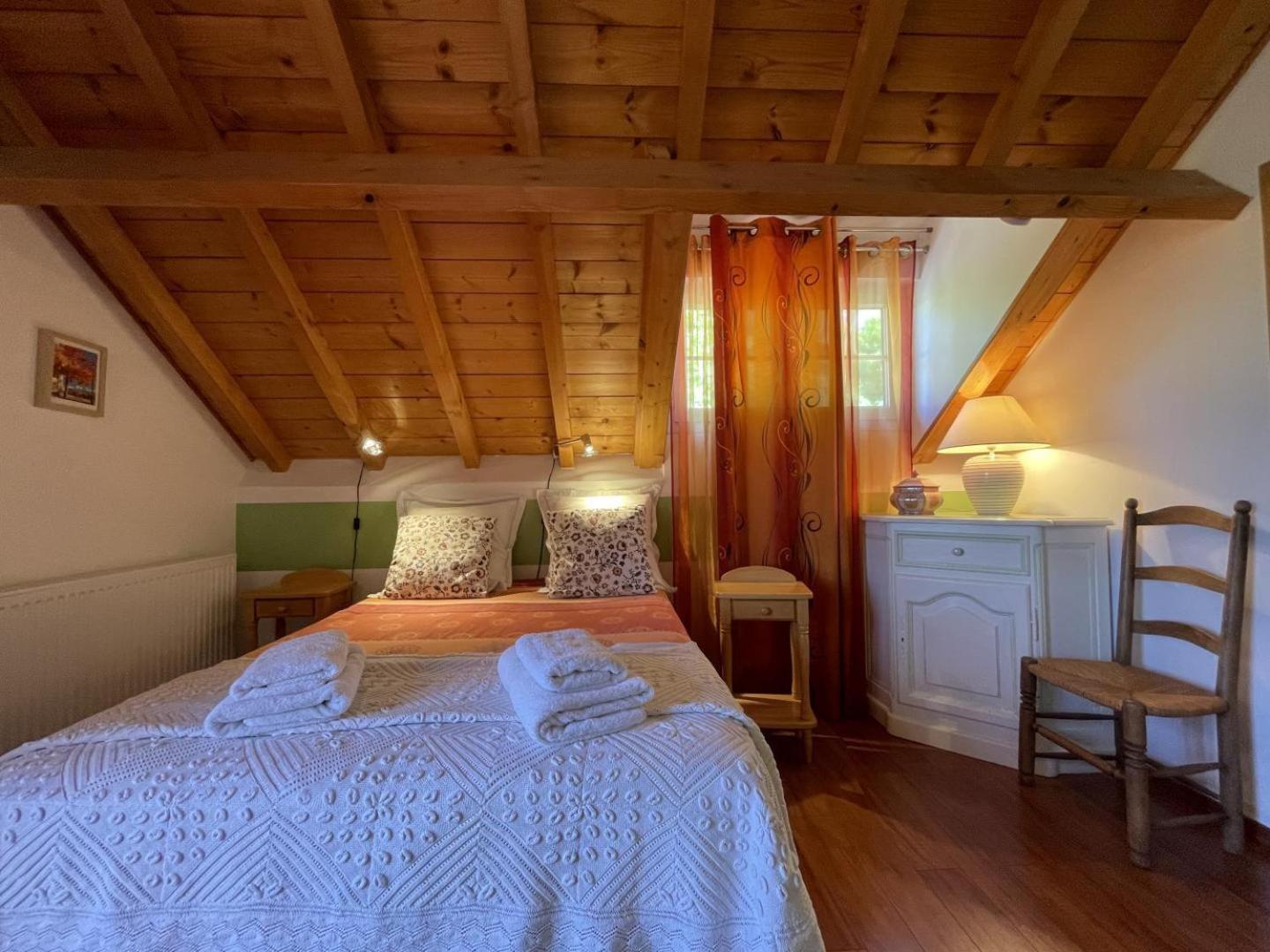 Les Gites De La Maison Bleue D'Estialescq Eksteriør bilde